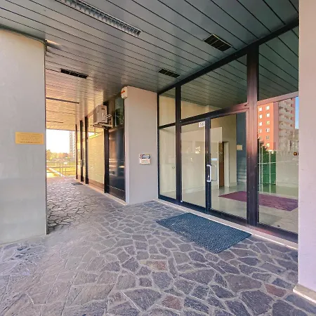 Omega - Royal Welcome Apartment *