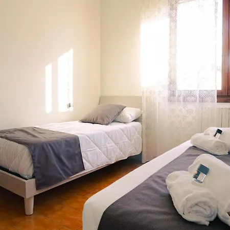 Omega - Royal Welcome Apartment Verona