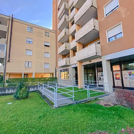 Apartment Omega - Royal Welcome